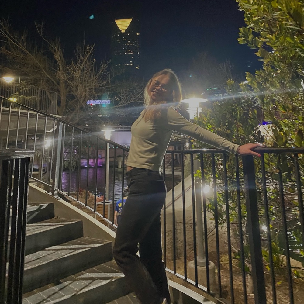 Meet your Posher, Faith